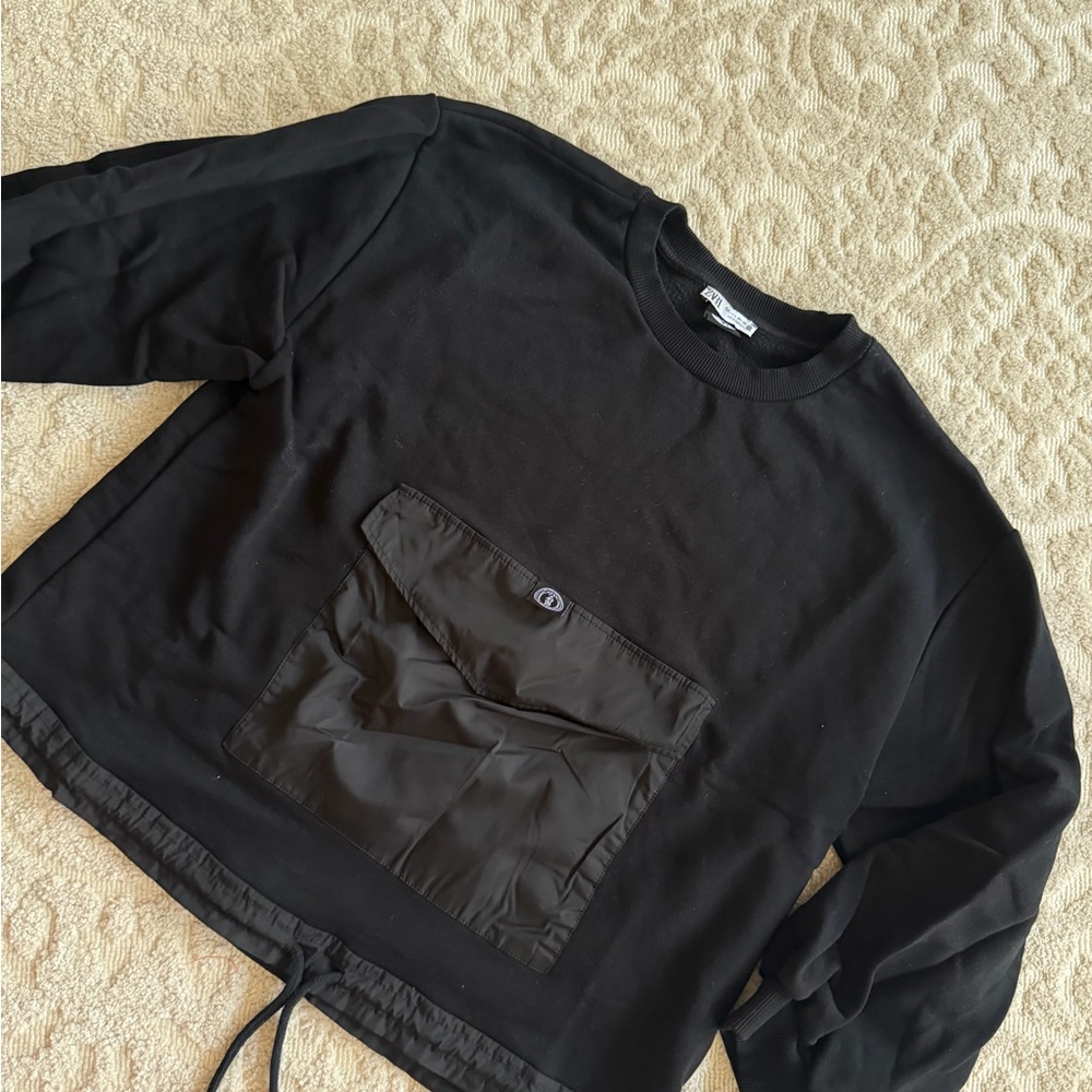 Zara Black Sweatshirt with cargo pocket